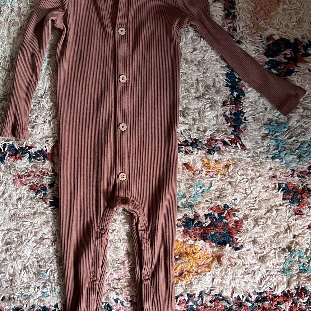 Little Earth Ribbed Footie - Warm Brown